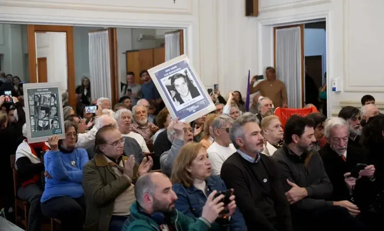 Condenan a prisión perpetua a 11 represores por crímenes durante la última dictadura