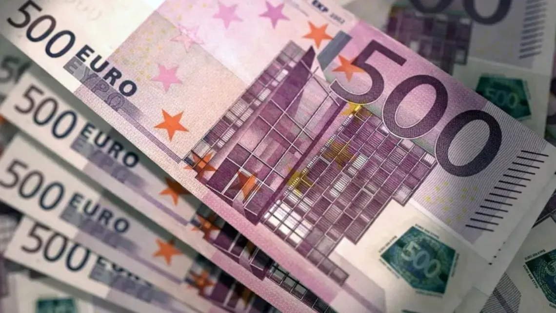 Cotización del euro blue y dólar blue al cierre del miércoles 13 de mayo