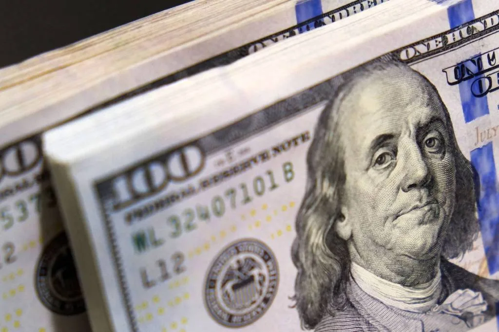 Cotización estable del dólar oficial y financieros en la apertura del viernes