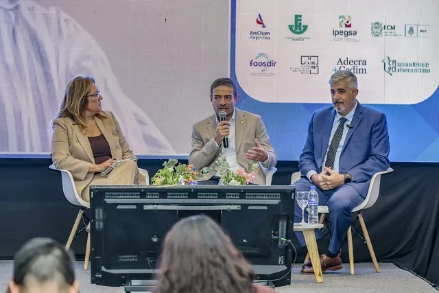 Daniel Blanzaco resaltó la colaboración público-privada para fortalecer el sistema de salud argentino