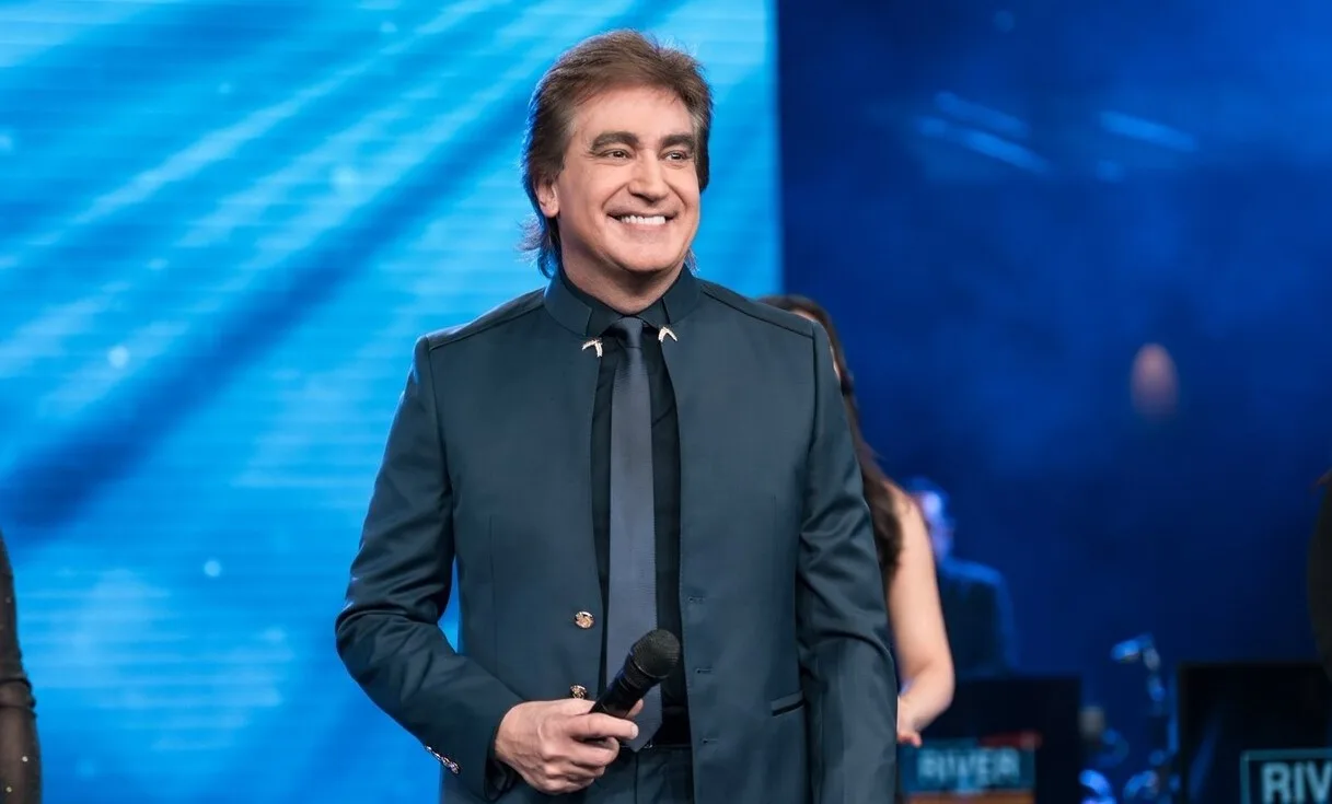 Dante Gebel suma a ex legislador libertario y estrecha lazos con figuras peronistas