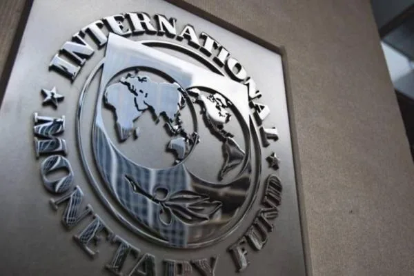 El FMI evalúa un nuevo desembolso para Argentina en medio de dudas sobre la economía