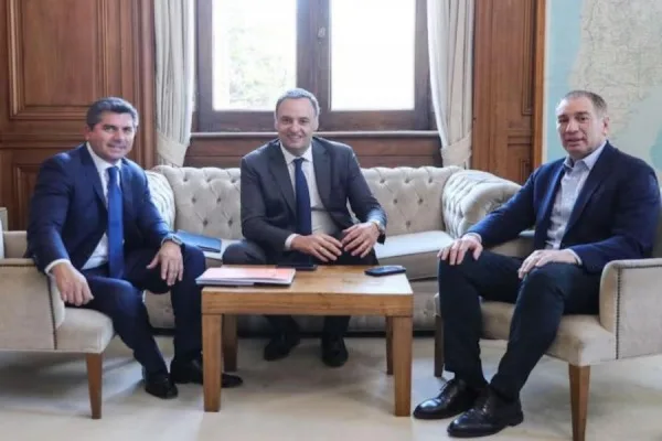 Gobernadores de San Juan, Chaco y Mendoza apoyan la eliminación de las PASO impulsada por LLA