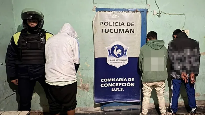 La rápida intervención policial evitó incidentes graves en un partido de fútbol local