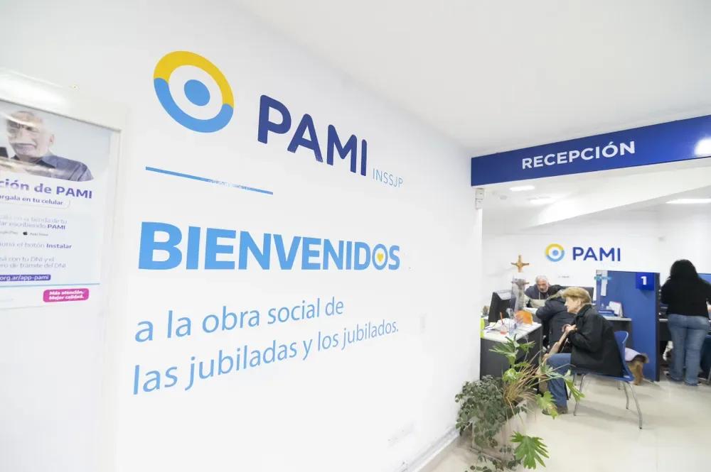 La transferencia de fondos al PAMI cae más de la mitad en los primeros cuatro meses del año