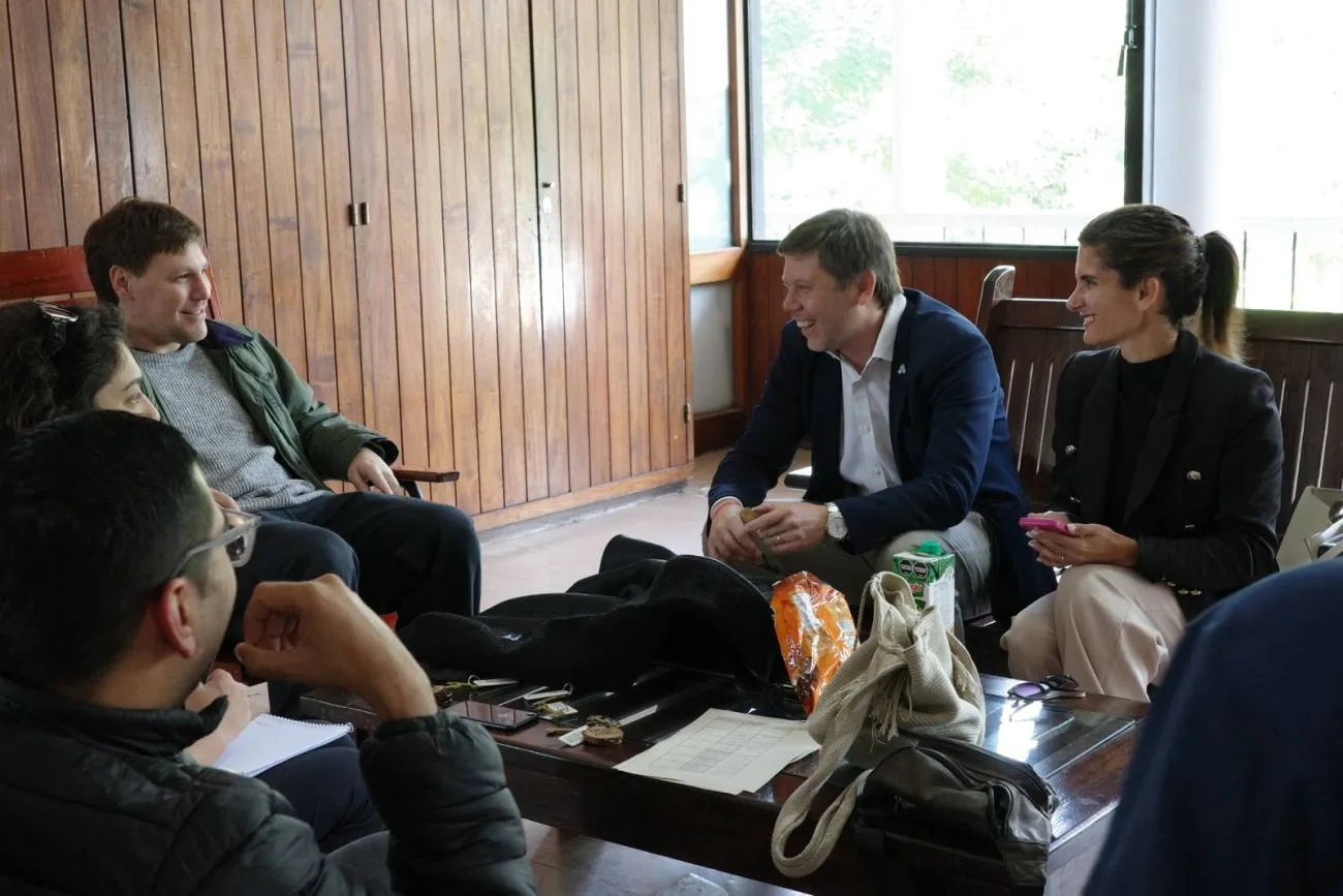 Líderes emergentes del Norte Grande se reúnen en Yerba Buena para fortalecer la democracia