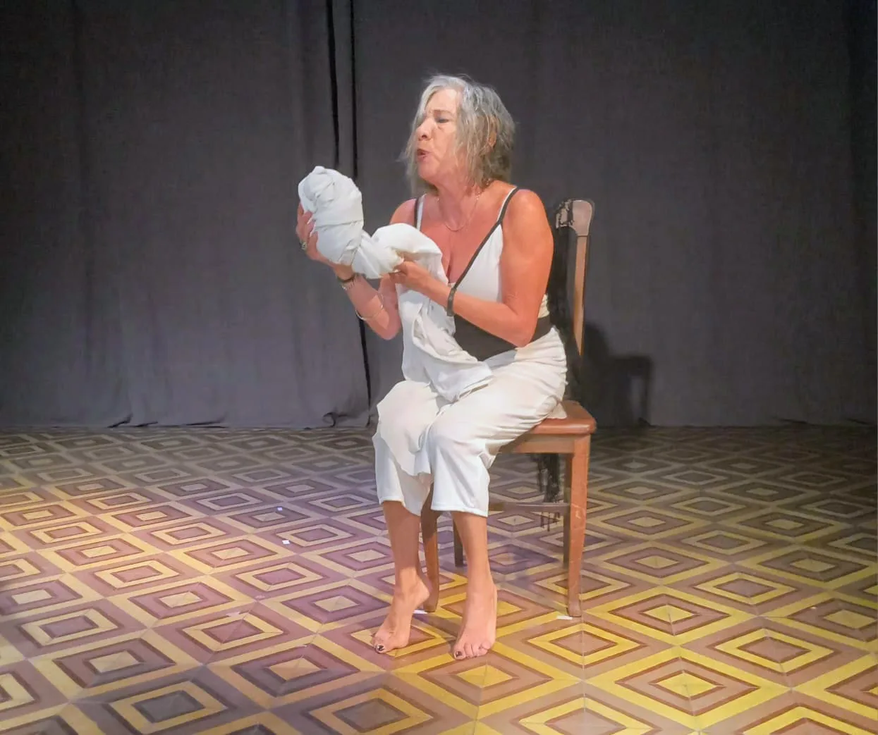 Los besos que no dimos”: un teatro coral que explora las complejidades humanas en La Sodería