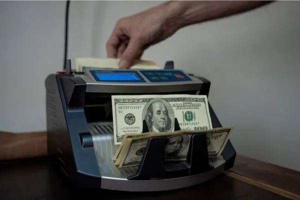 Más de 80 mil contribuyentes regularizan sus dólares no declarados con nuevo régimen fiscal