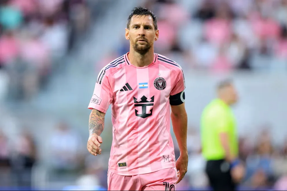 Messi sufrió una leve distensión y estaría listo para el Mundial 2026