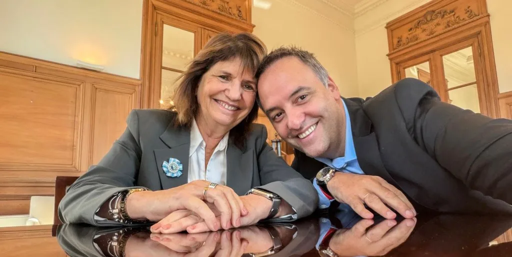 Patricia Bullrich presentó anticipadamente su declaración jurada y presiona a Manuel Adorni