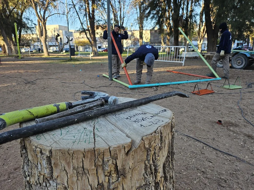 Renovación integral del área de juegos infantiles en el Parque Rosauer