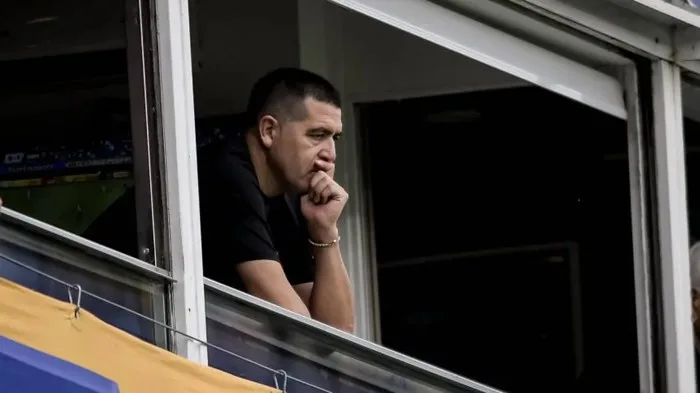 Riquelme dialogó con el plantel de Boca tras la eliminación en la Copa Libertadores