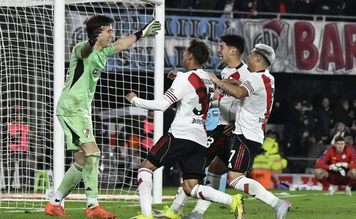 Santiago Beltrán se consagra héroe en penales y afianza su lugar en River