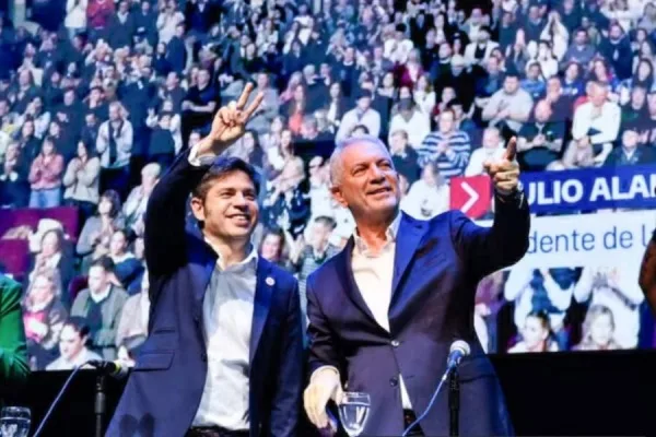 Tensión en acto de Axel Kicillof por reclamos a favor de Cristina Fernández de Kirchner