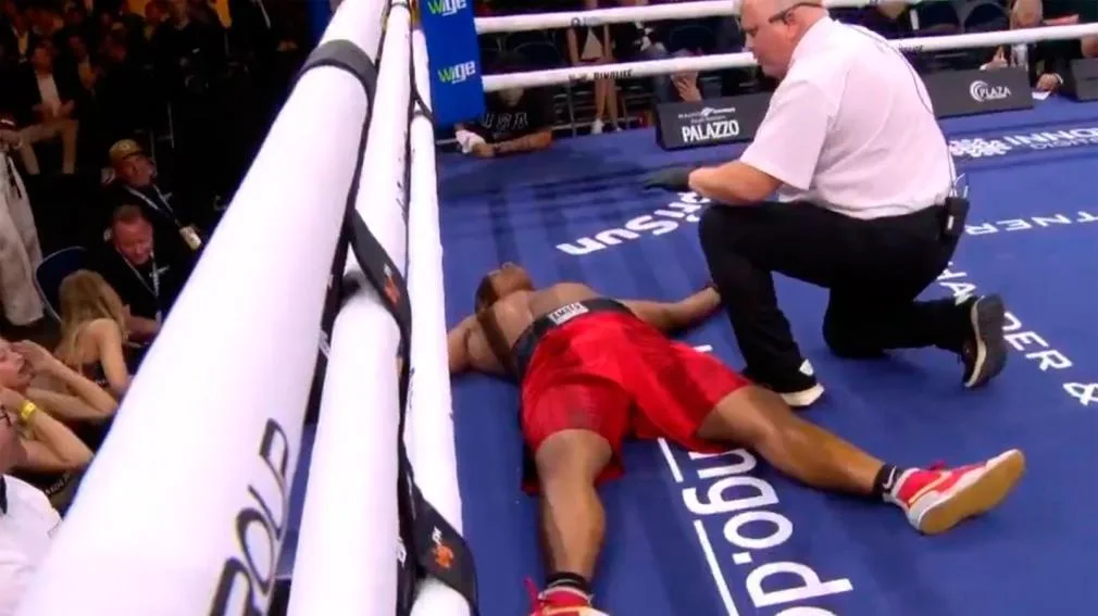 Un nocaut en solo cinco segundos genera controversia en un evento de boxeo en Alemania