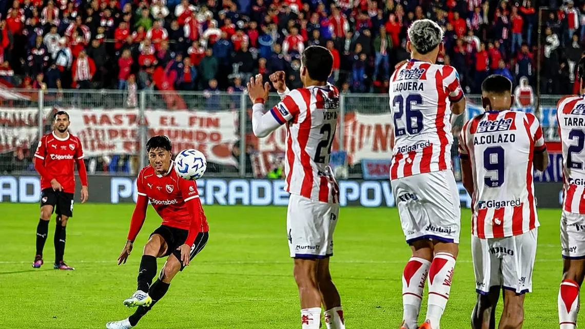 Unión quedó eliminado de la Copa Argentina tras perder con Independiente