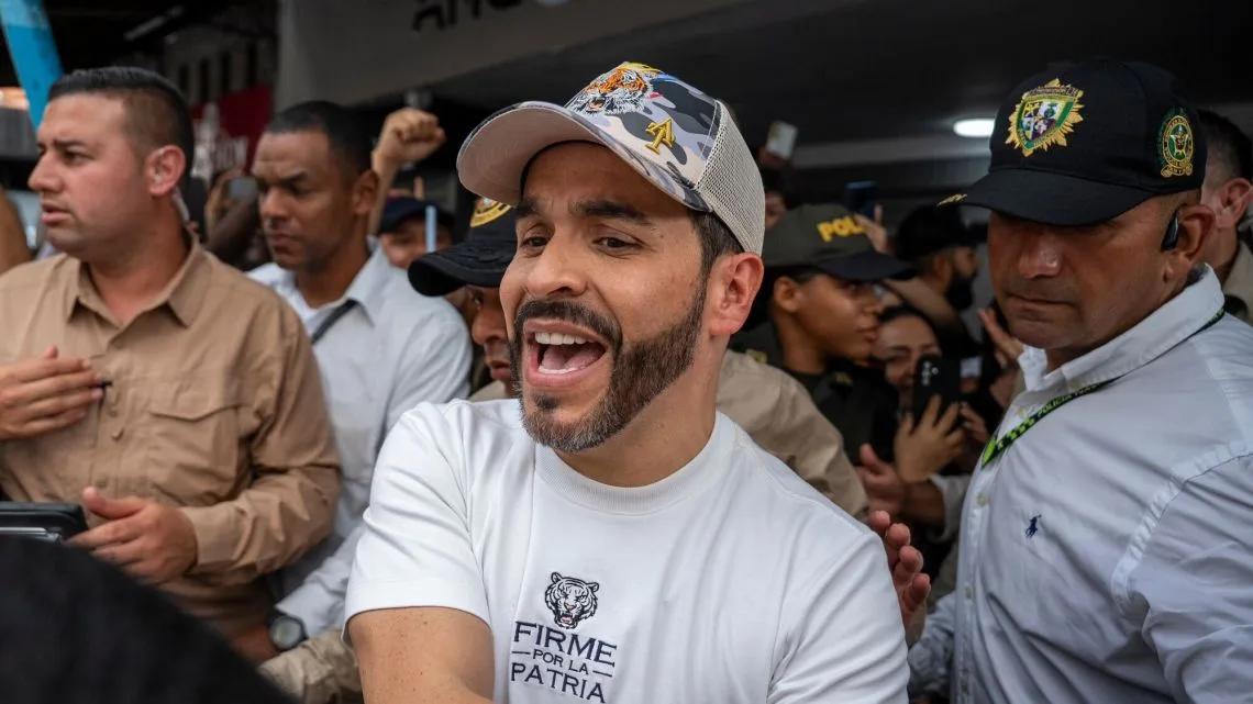 Abelardo de la Espriella lidera la primera vuelta en Colombia con una propuesta de derecha radical