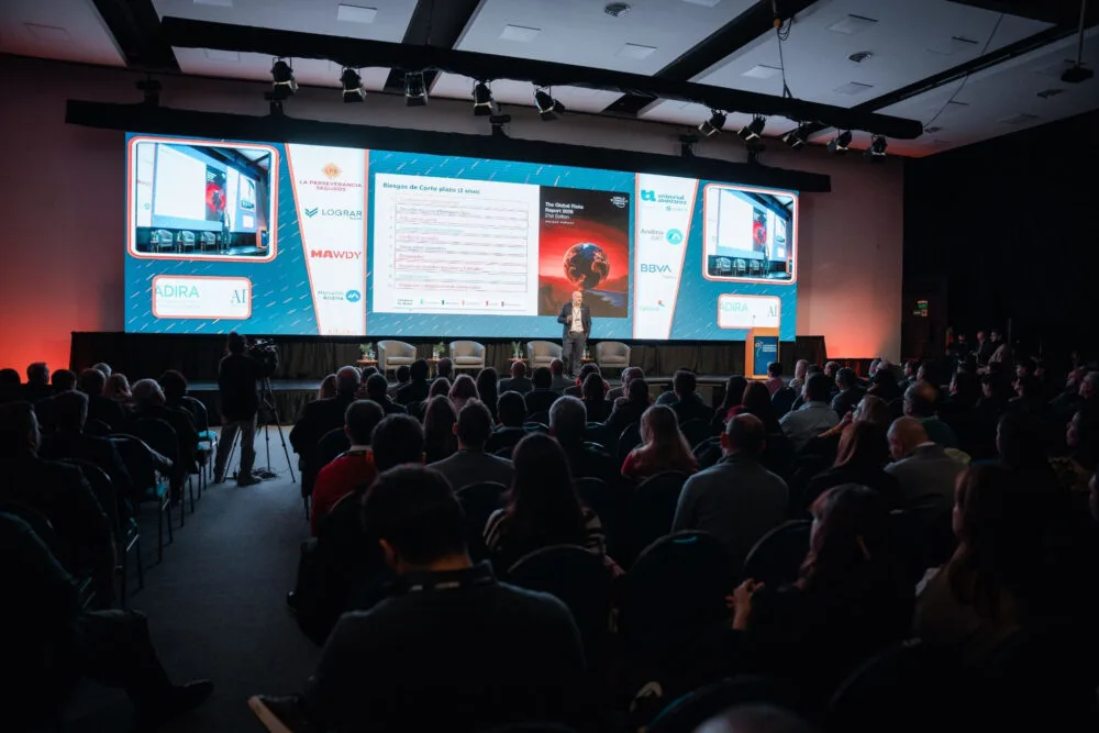 ADIRA destaca el crecimiento pendiente del mercado asegurador argentino en Congreso Regional