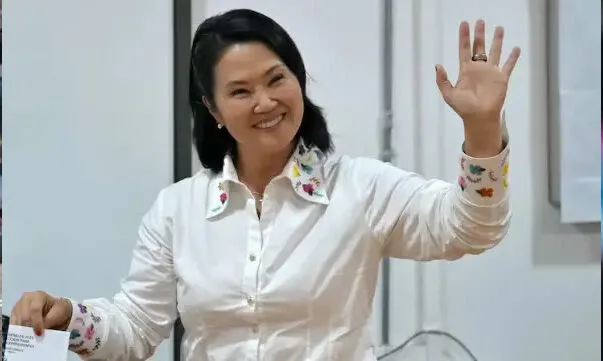 Chile: Jeannette Jara y José Antonio Kast avanzan a segunda vuelta presidencial
