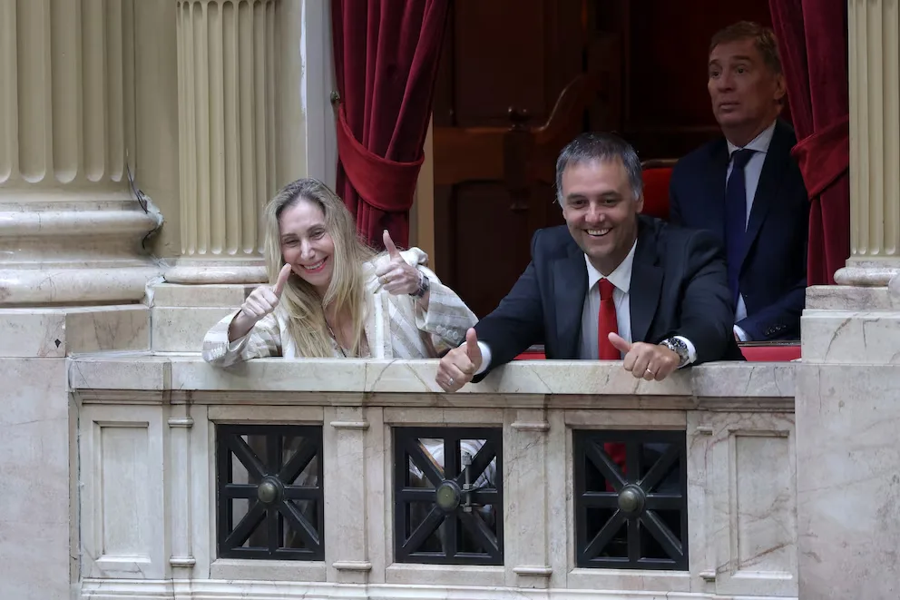 Crece el consenso en el Gobierno para la salida del jefe de Gabinete Manuel Adorni