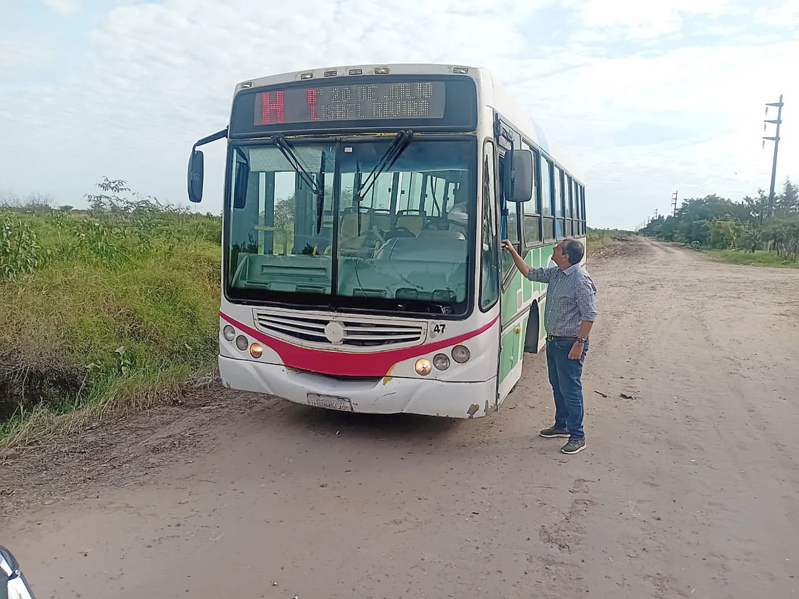 Crecen los ataques vandálicos a colectivos en Formosa y afectaciones golpean a usuarios
