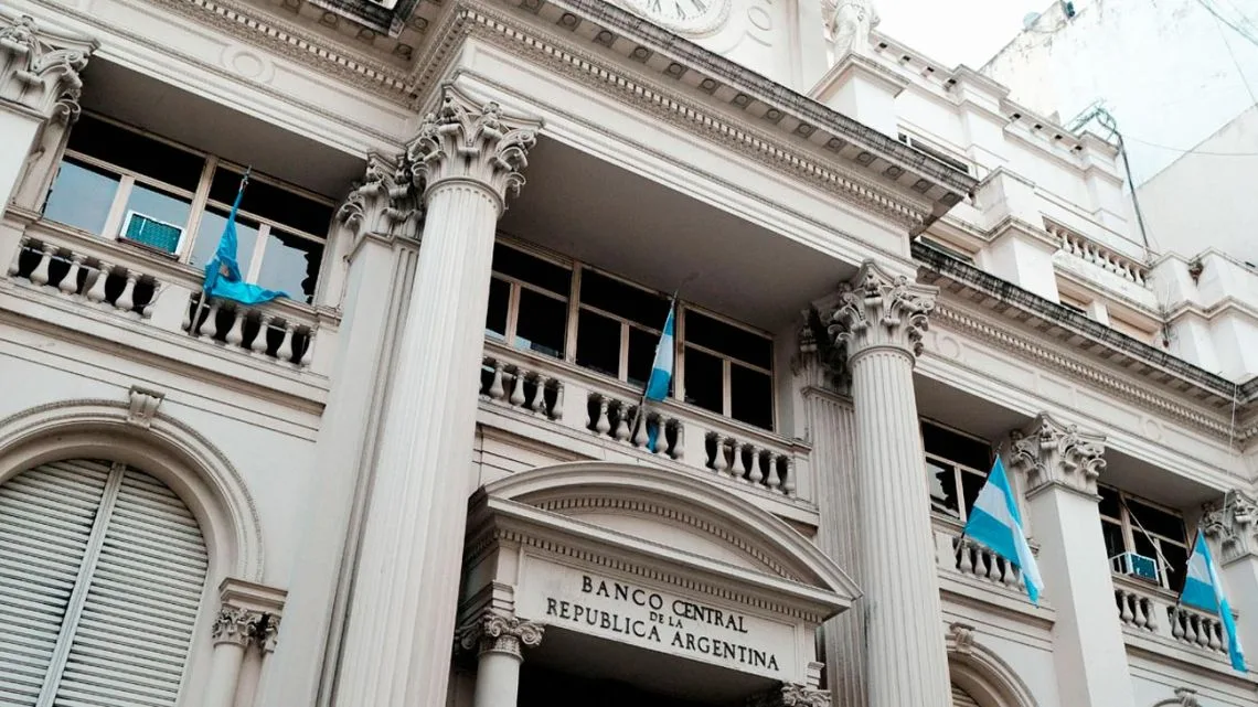 El Banco Central supera los 9.800 millones de dólares en compras y se acerca a su meta anual