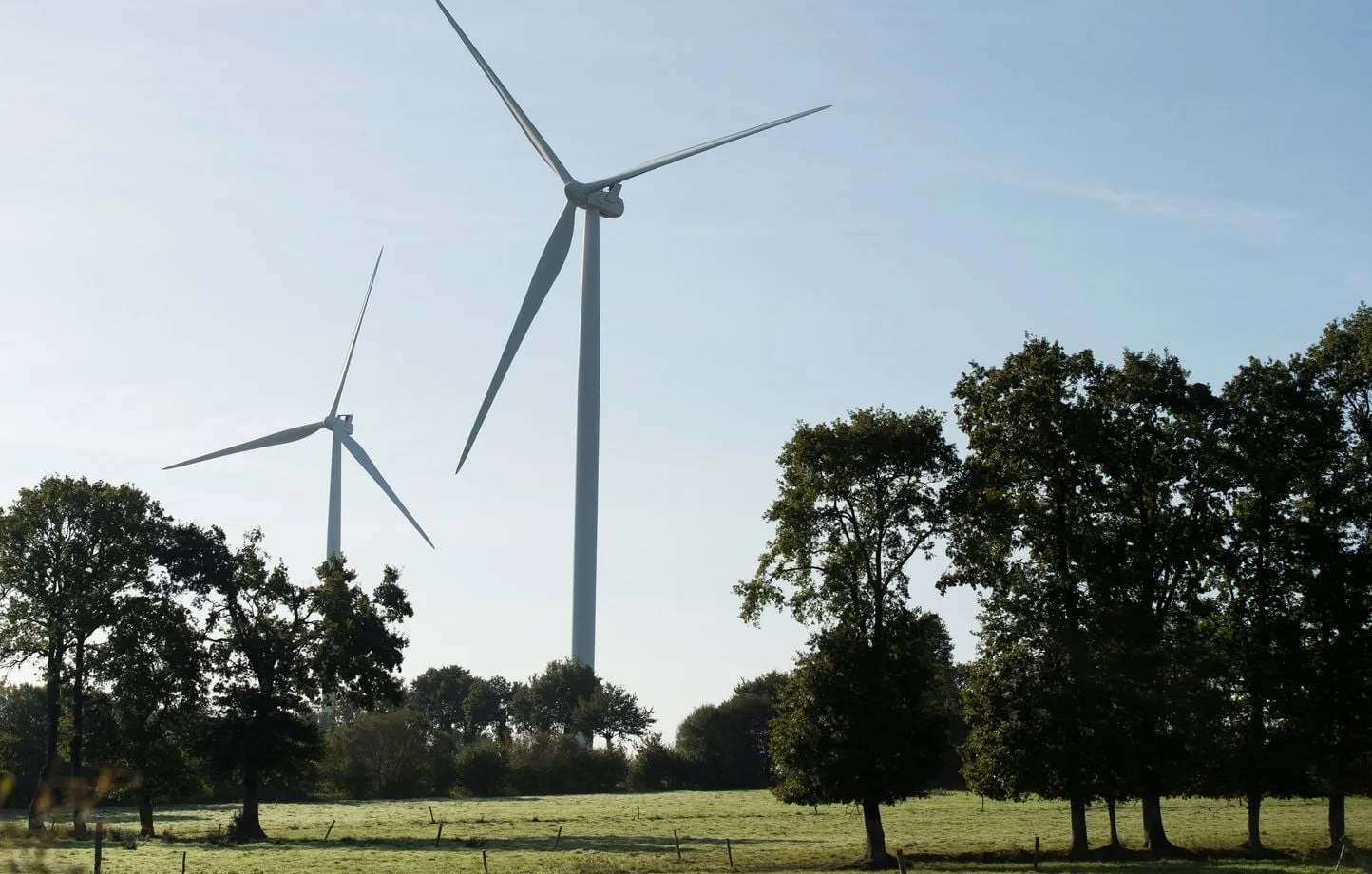 Inversión comunitaria en energía eólica: un balance de riesgos y beneficios locales en Francia