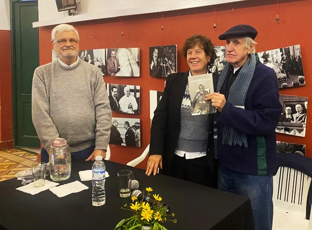 Leandro Illia presenta su obra sobre Arturo Illia destacando su legado político y social