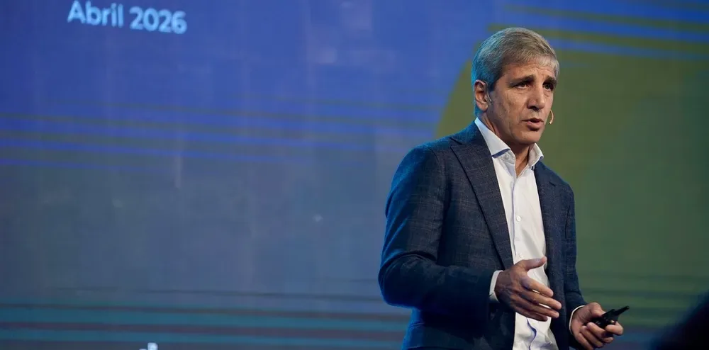 Luis Caputo descarta candidatura presidencial de Axel Kicillof y celebra avances económicos