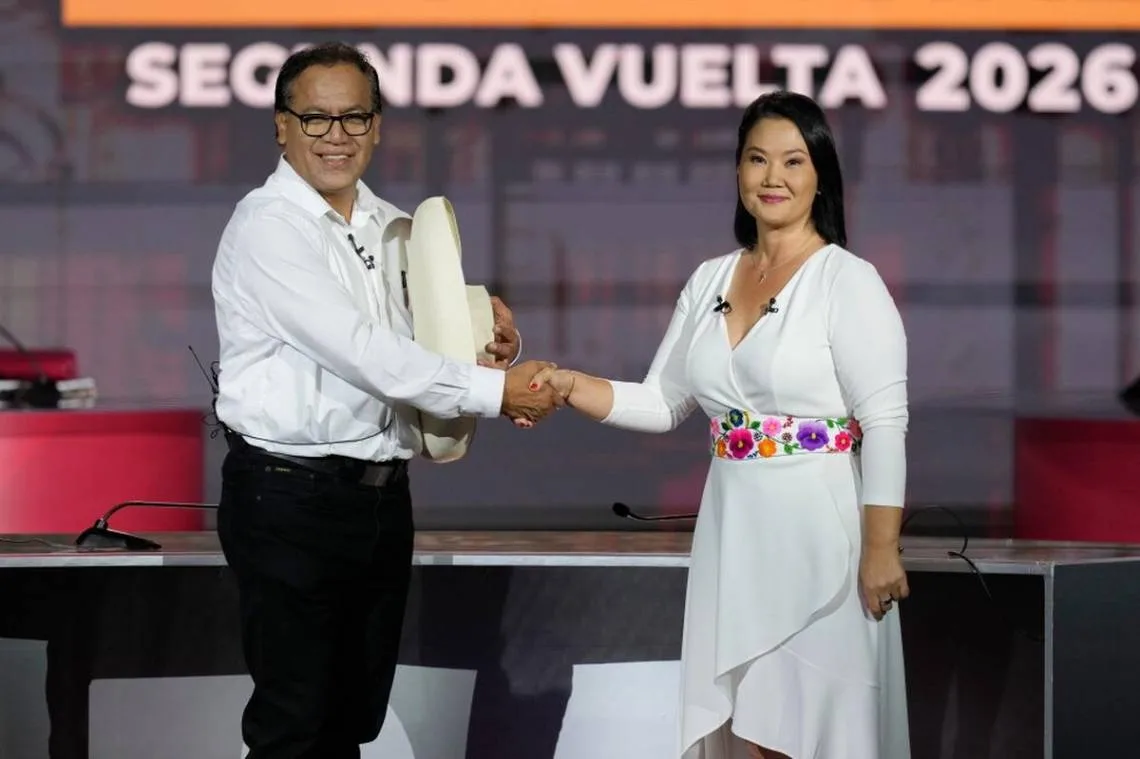 Perú vive un empate técnico que mantiene en suspenso el resultado del balotaje presidencial