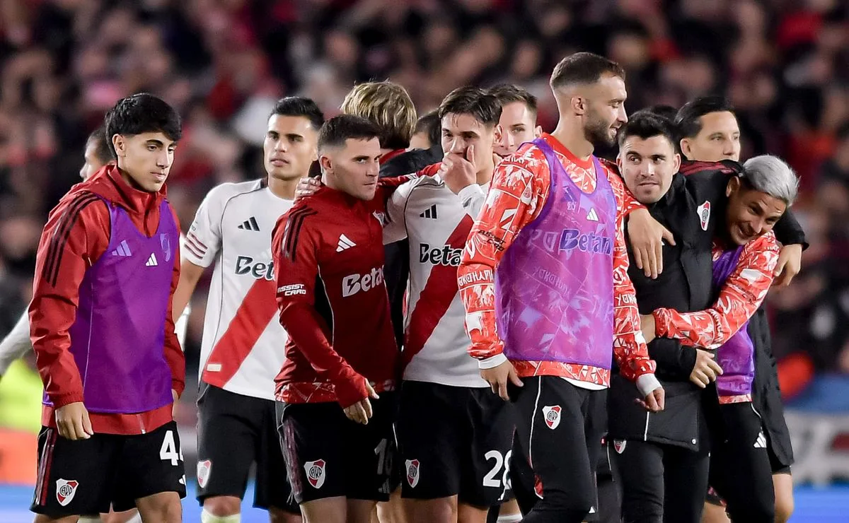 River define el futuro de tres jugadores prescindibles y analiza ofertas en el mercado