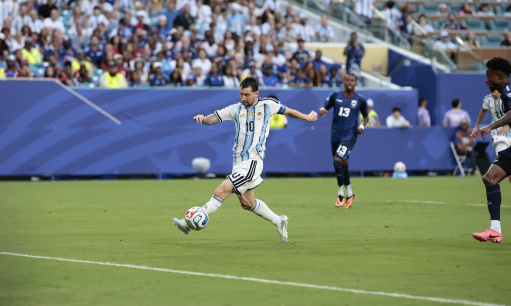 Argentina avanza a octavos en Mundial tras aguerrida victoria contra Cabo Verde