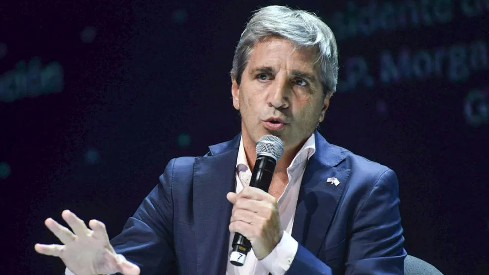 Argentina se mantiene entre los países latinoamericanos con mayor riesgo país, cerca de los 400 puntos básicos