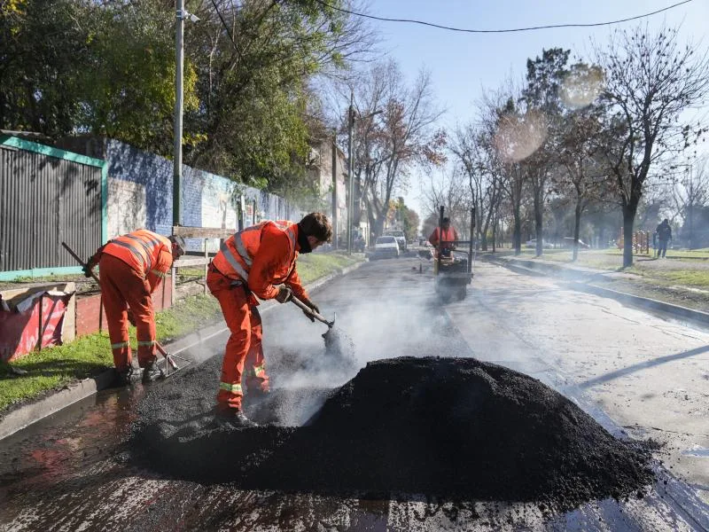 Avanzan mejoras viales en Lomas de Zamora con la finalización de una importante obra en Caaguazú
