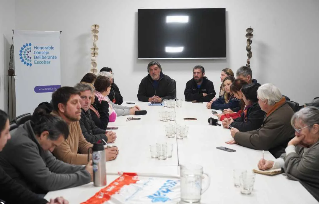 Fuerza Patria Escobar respalda a docentes contra reformas en el sistema previsional del IPS