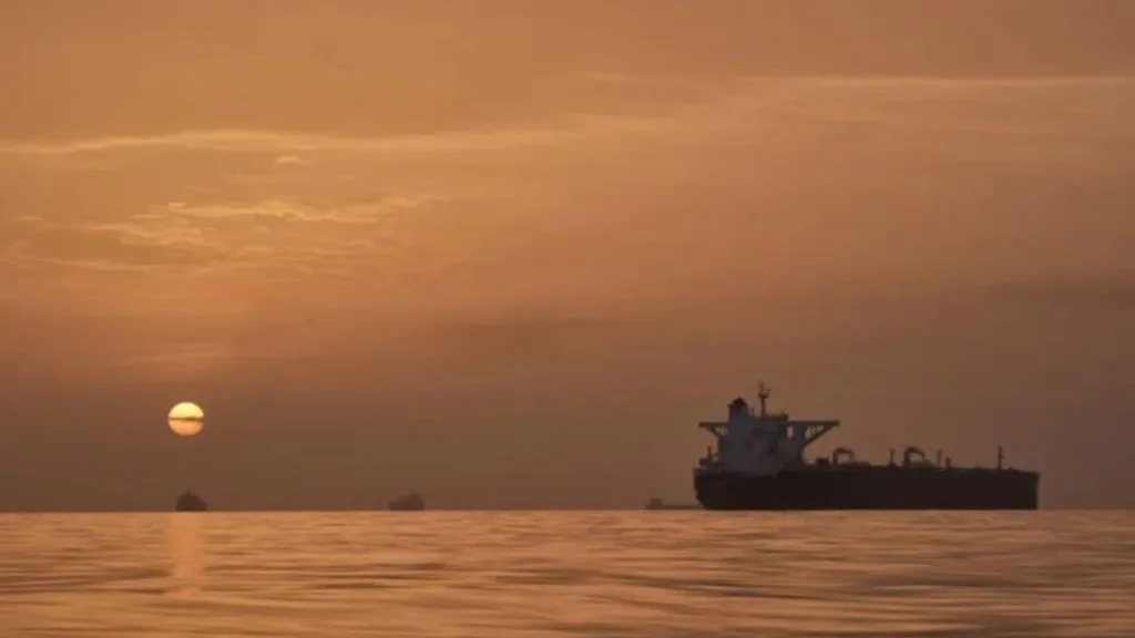 La AIE prevé caída en el consumo mundial de petróleo por primera vez desde la pandemia