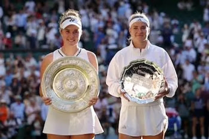 Linda Noskova se consagró campeona de Wimbledon tras vencer a Karolina Muchova