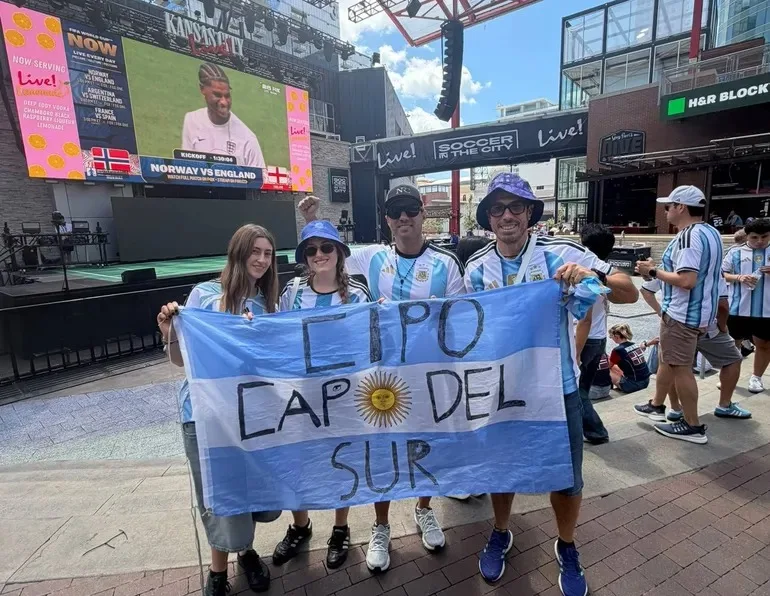 Nicolás “Bocha” Caldentey: el hincha cipoleño que se volvió viral en el Mundial 2026