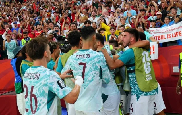 Portugal avanzó con controversias y derrotó a Croacia para enfrentar a España en octavos