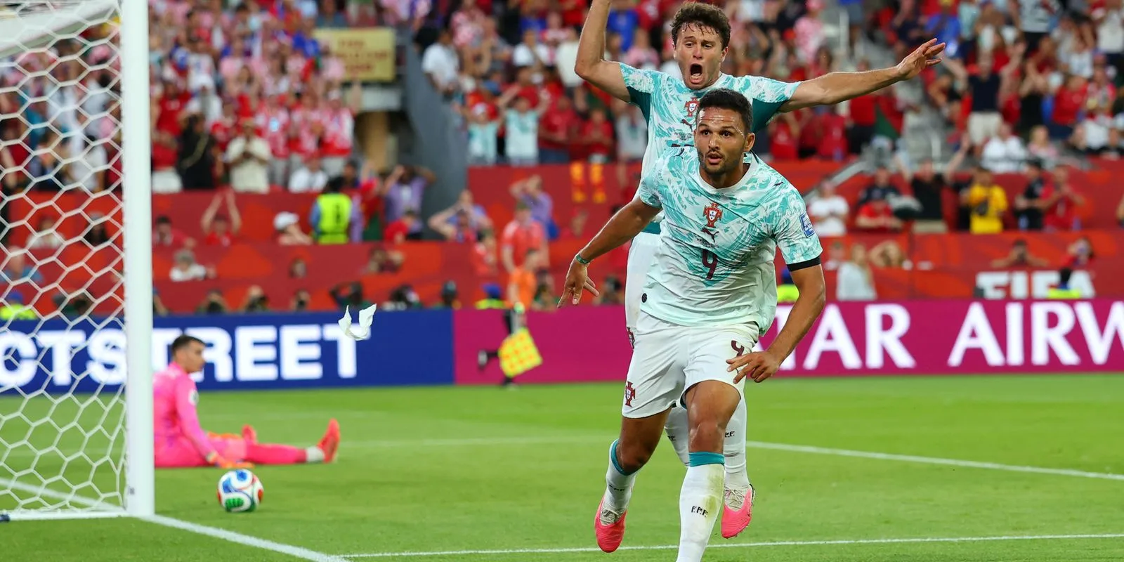 Portugal supera a Croacia y avanza a octavos del Mundial con goles decisivos de CR7 y Ramos