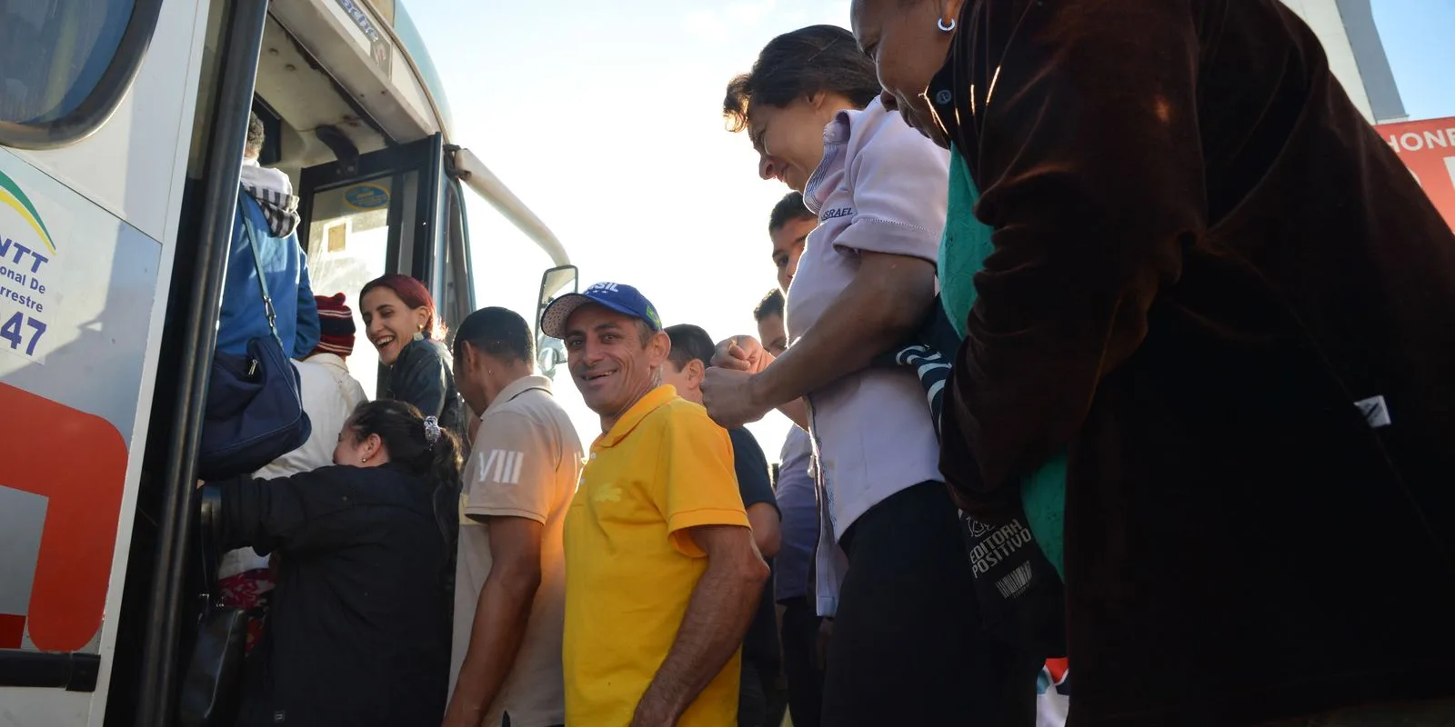 Trabajadores de autobuses en Río suspenden huelga y el servicio vuelve a operar