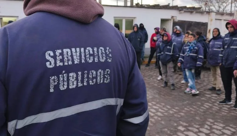 Trabajadores municipales exigen calefacción y equipamiento adecuado para áreas clave