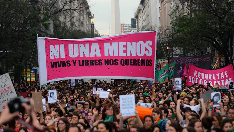 Una mujer es víctima de femicidio cada 42 horas en Argentina, señala informe oficial