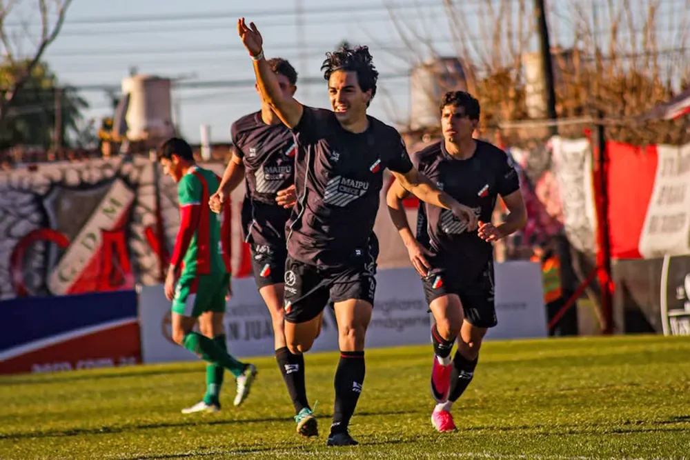 Unión presentó oferta por Mirko Bonfigli para reforzar su mediocampo
